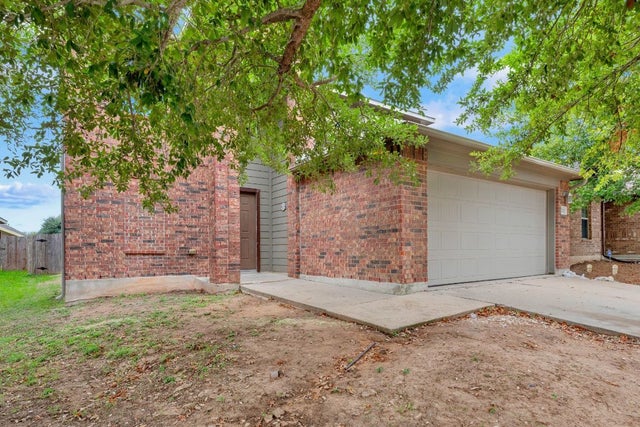 12213 Prairie Glen Court, Del Valle