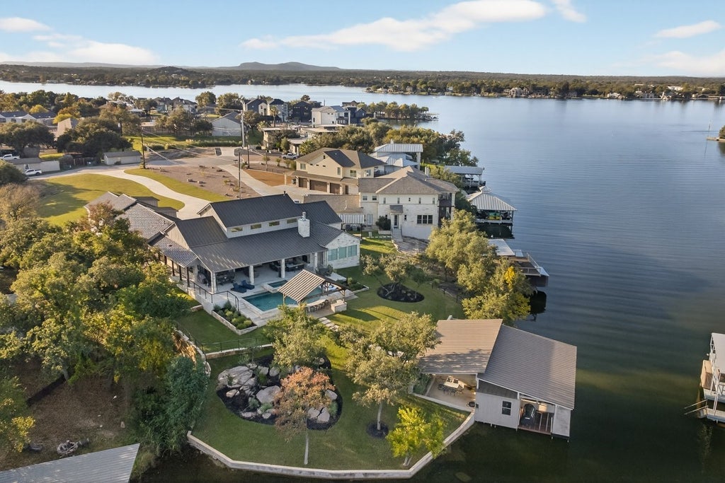 1011 Moss Downs, Granite Shoals