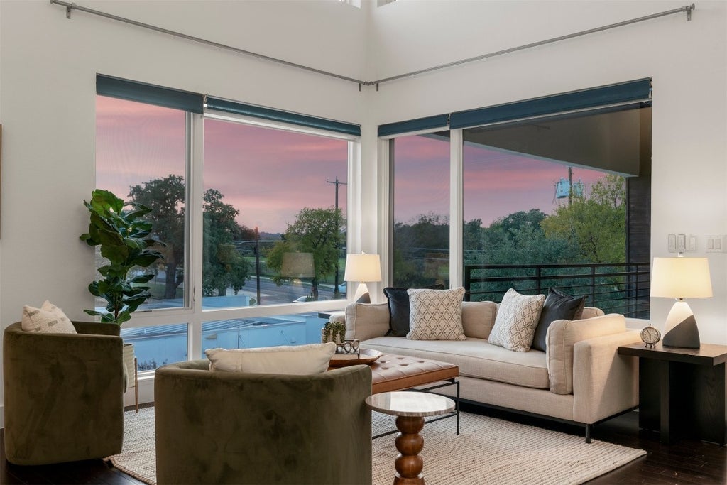 2612 W 12th Street 303, Austin