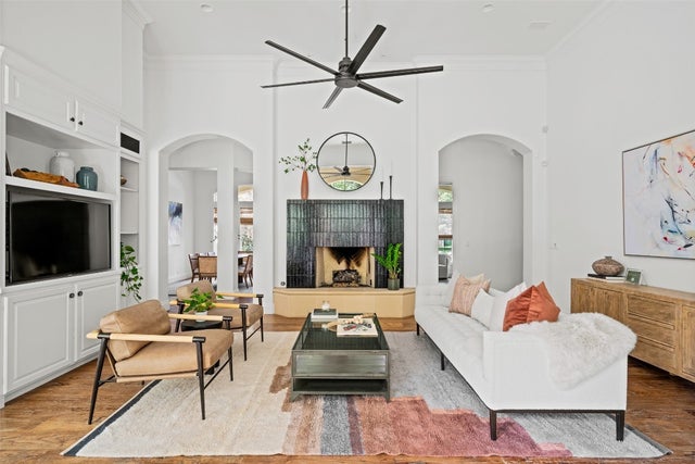 6628 Dogwood Creek Drive, Austin