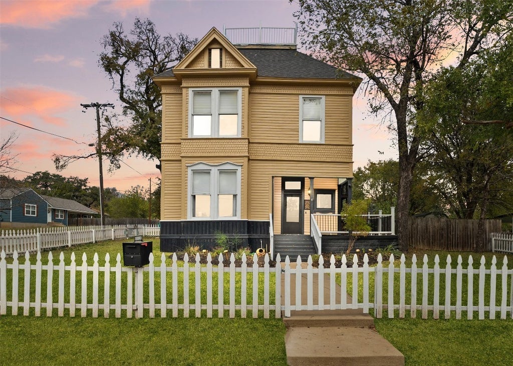 404 E 9th Avenue, Belton