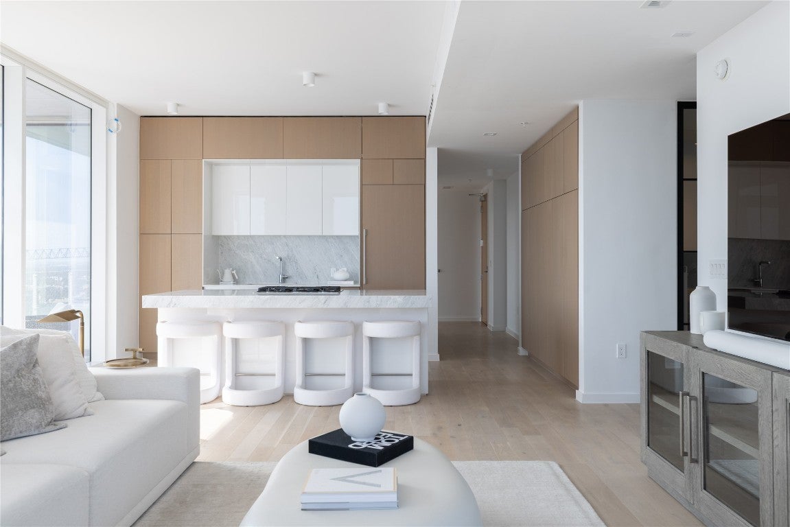 Photo of Listing #7701133