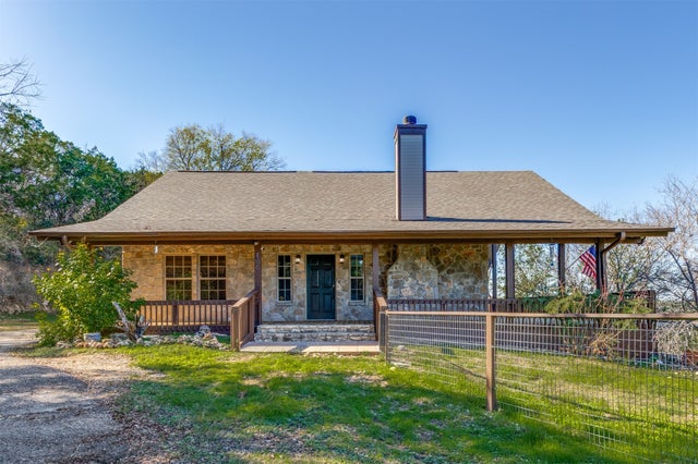 106 Redbud Drive, Spicewood