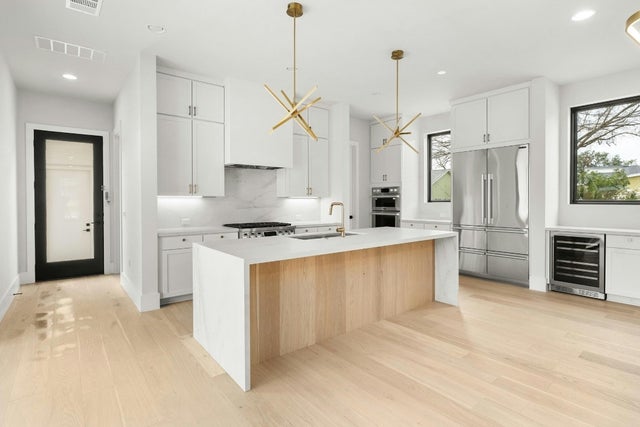 1719 Piedmont, Austin