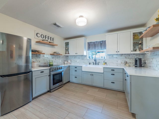 11012 3rd Street, Jonestown