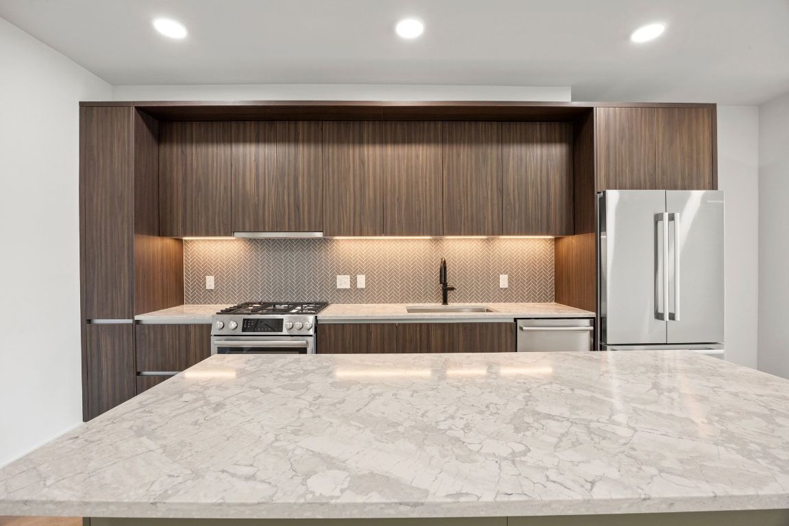 Photo of Listing #2198781