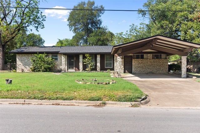 1105 E Applegate Drive, Austin