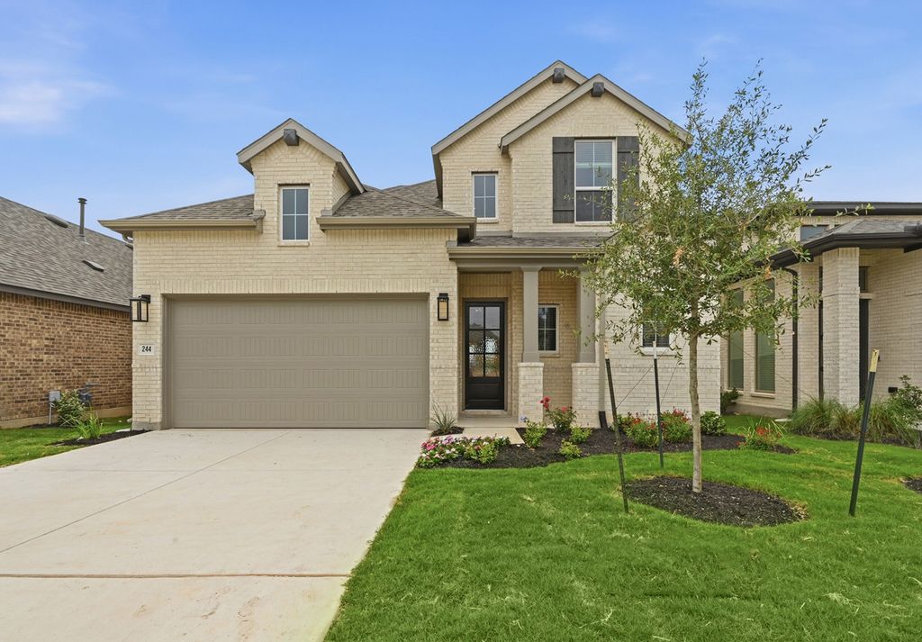 244 Basket Flower Loop, Kyle
