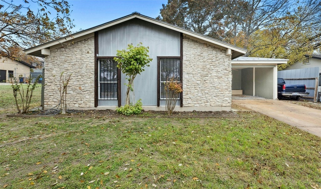 9406 N Creek Drive, Austin