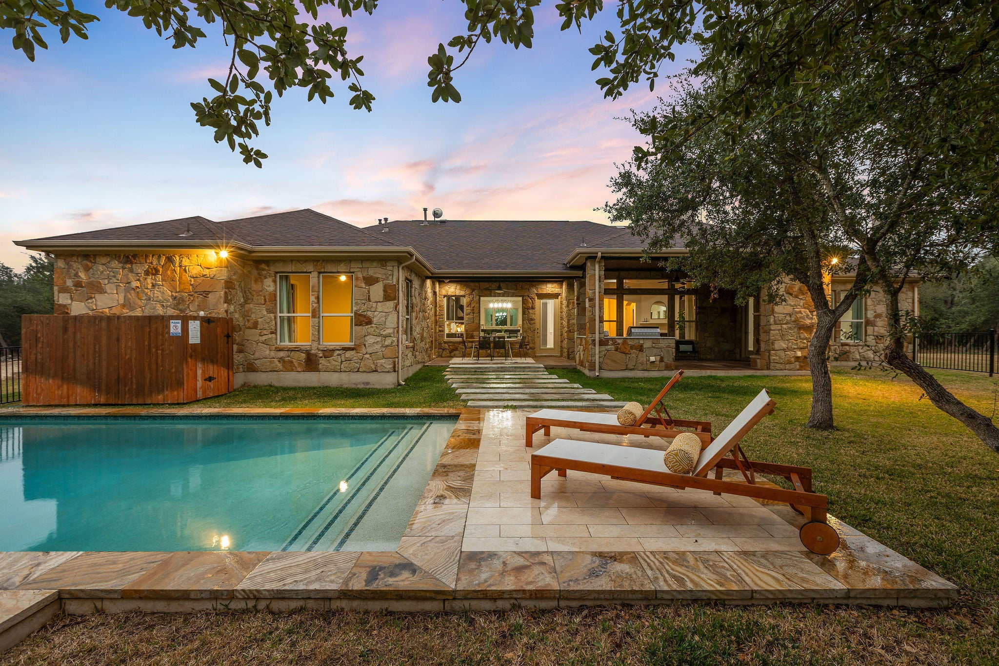 Photo of Listing #8154912