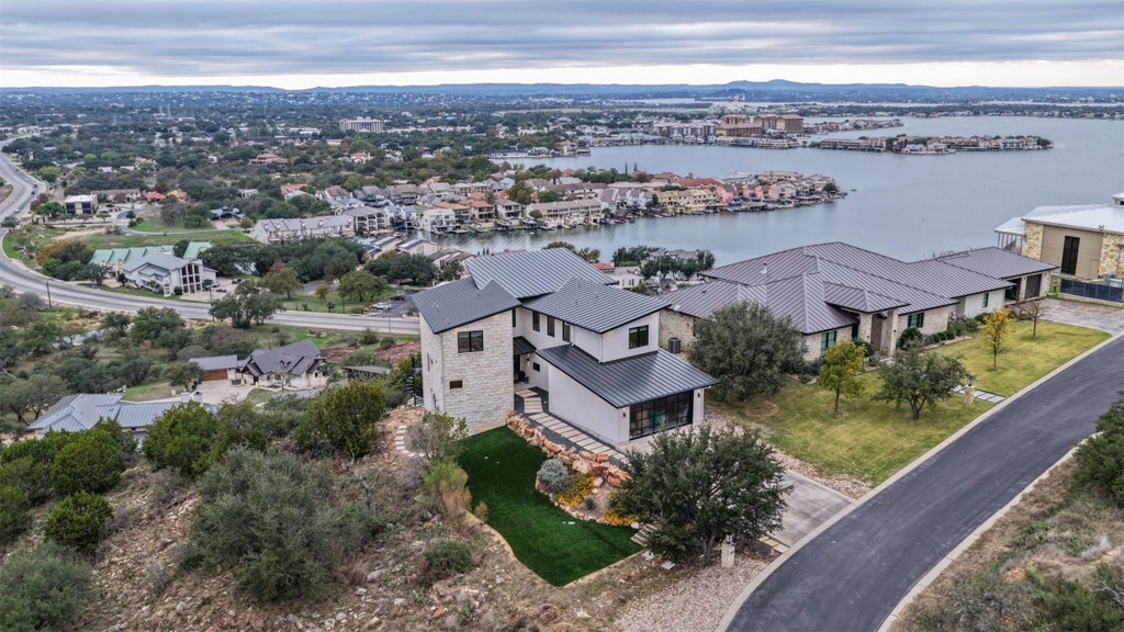 209 Dalton Circle, Horseshoe Bay