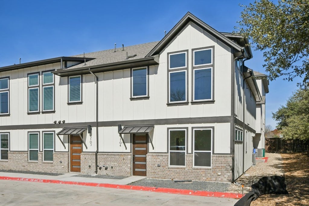 200 W 56th Street 5104, Austin