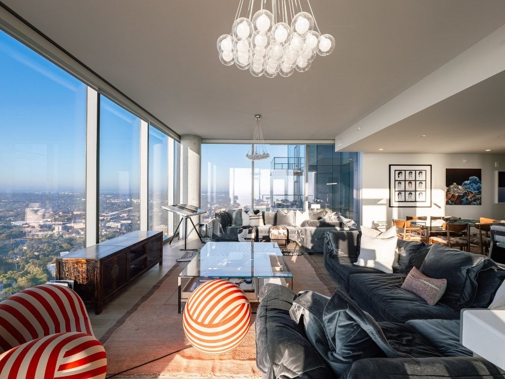 44 East Avenue 3906, Austin