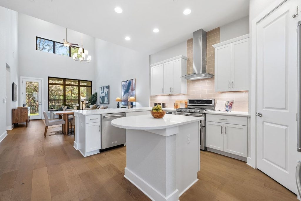 4323 Spicewood Springs Road 9, Austin