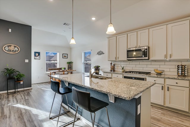 705 Millcreek Lane, Leander