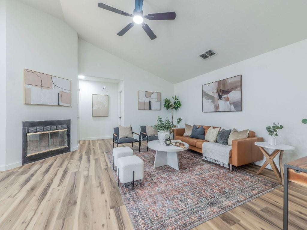 12406 Thompkins Drive, Austin