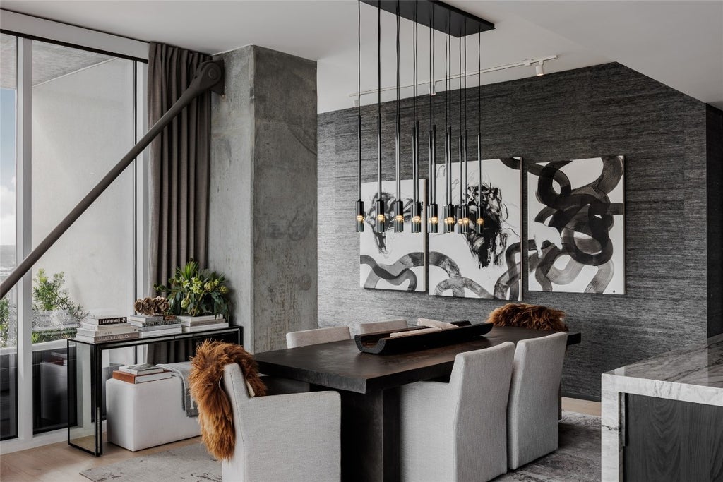 301 West Avenue 3805, Austin