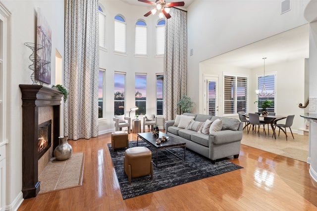 2906 Lakehurst Road, Spicewood