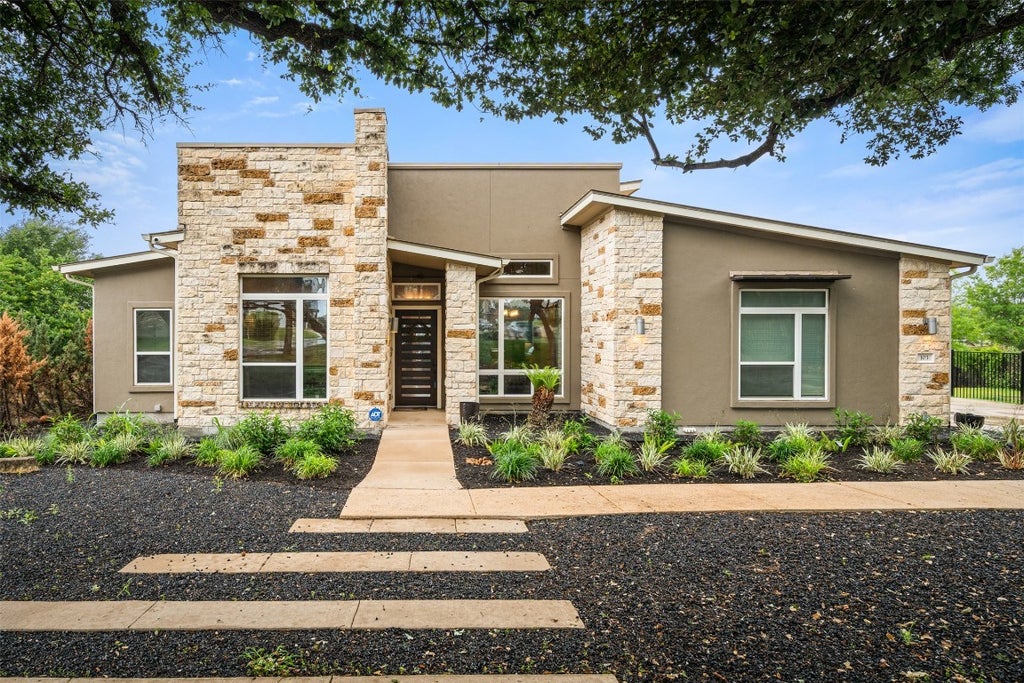 103 Ancient Oak Way, San Marcos