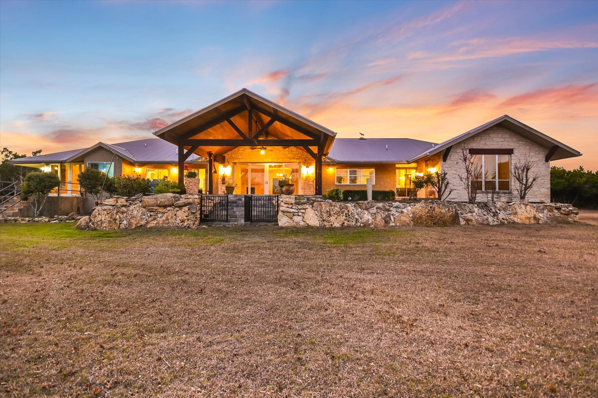 Photo of Listing #3135594