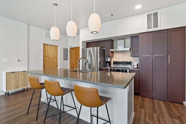 1600 Barton Springs Road 2102, Austin
