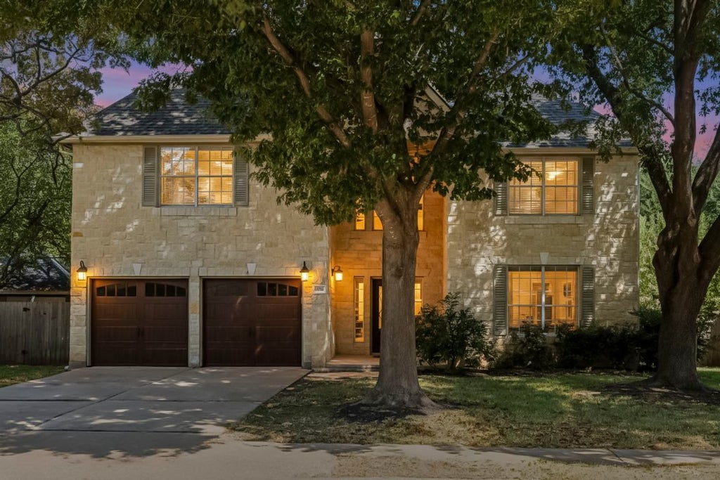 2004 Wood Glen Drive, Round Rock