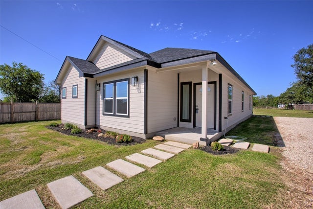 956 S Highway 304 Highway, Bastrop