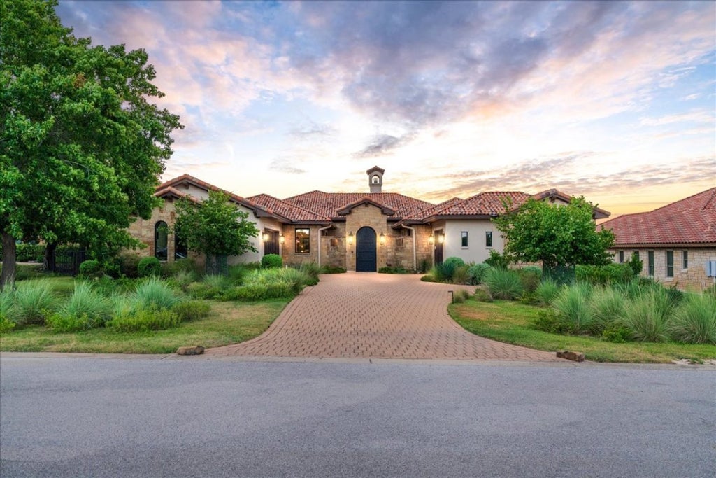 1116 Watercliffe Drive, Lago Vista