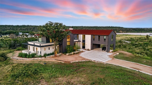 Residential Real Estate for Sale at 151 Creek Hollow Way on Lake Travis - MLS #4125632