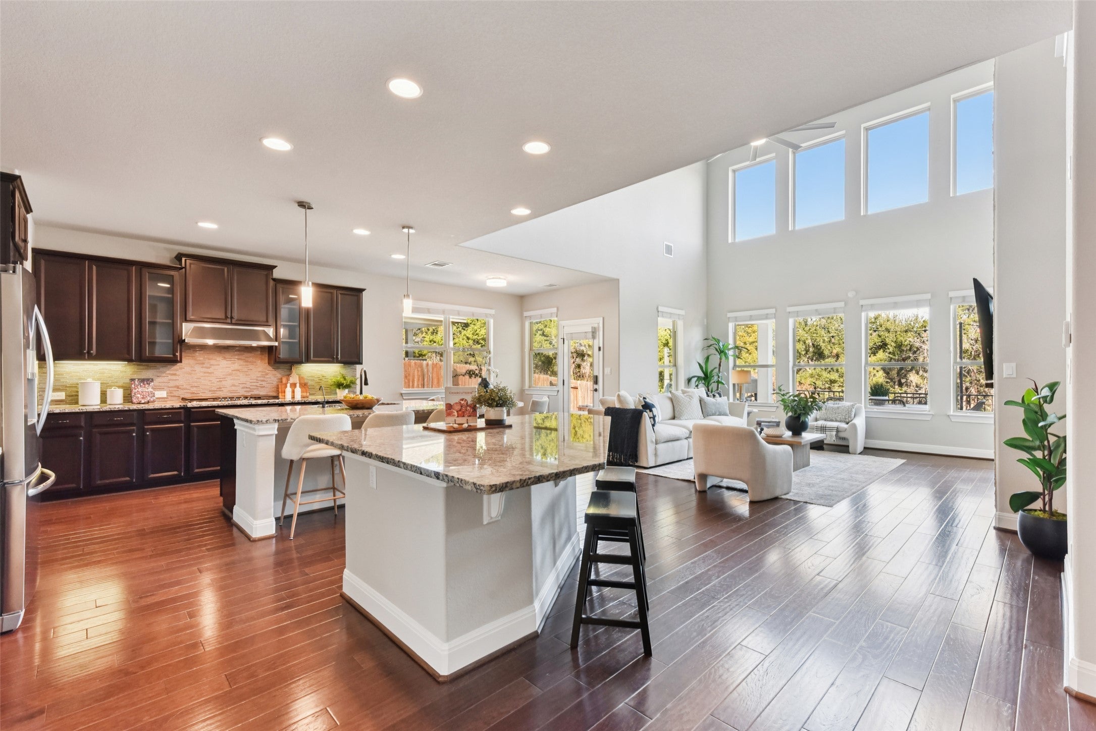 Photo of Listing #9743149