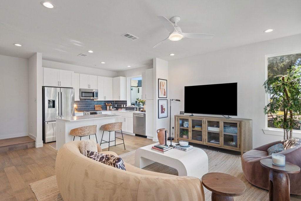 2200 Mcfly Street 60, Austin