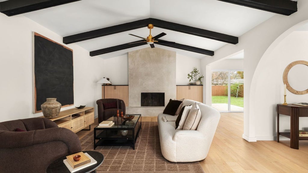 3101 Val Drive, Austin