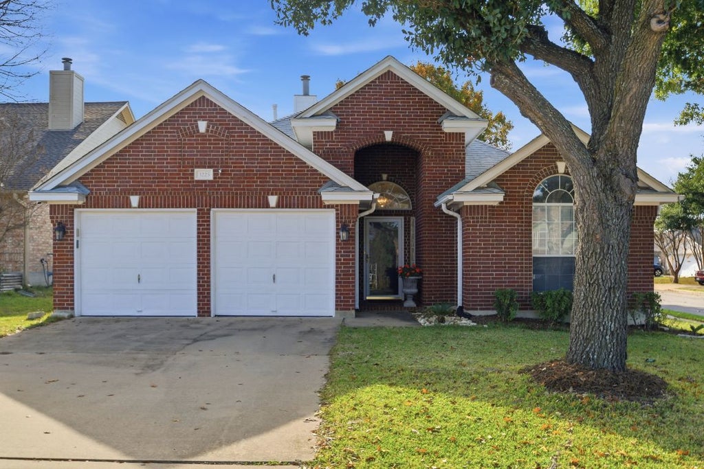 3225 Winding Way, Round Rock