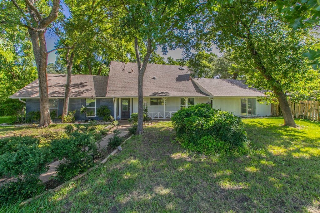1905 Great Oaks Drive, Round Rock
