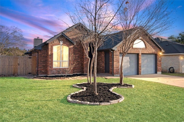 8002 Manx Drive, Round Rock