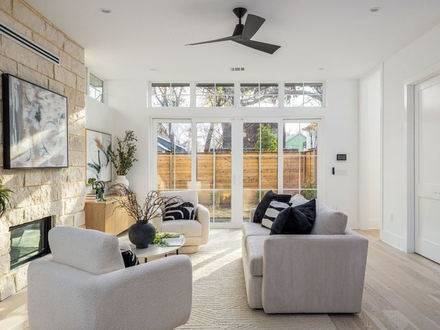 2618 E 4th Street, Austin