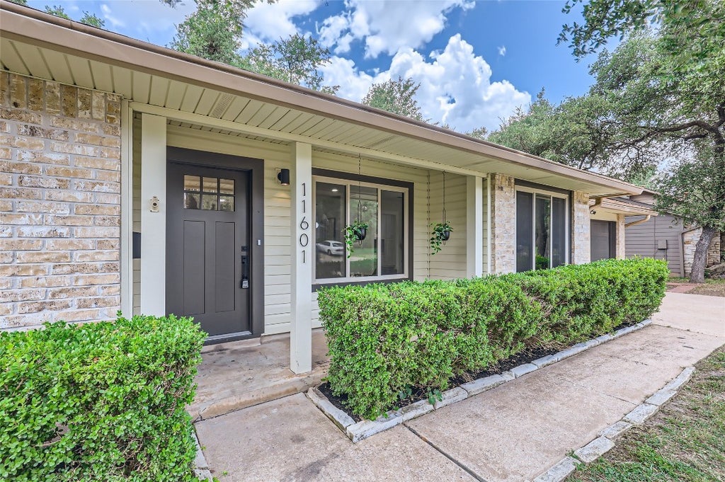 11601 Quarter Horse Trail, Austin