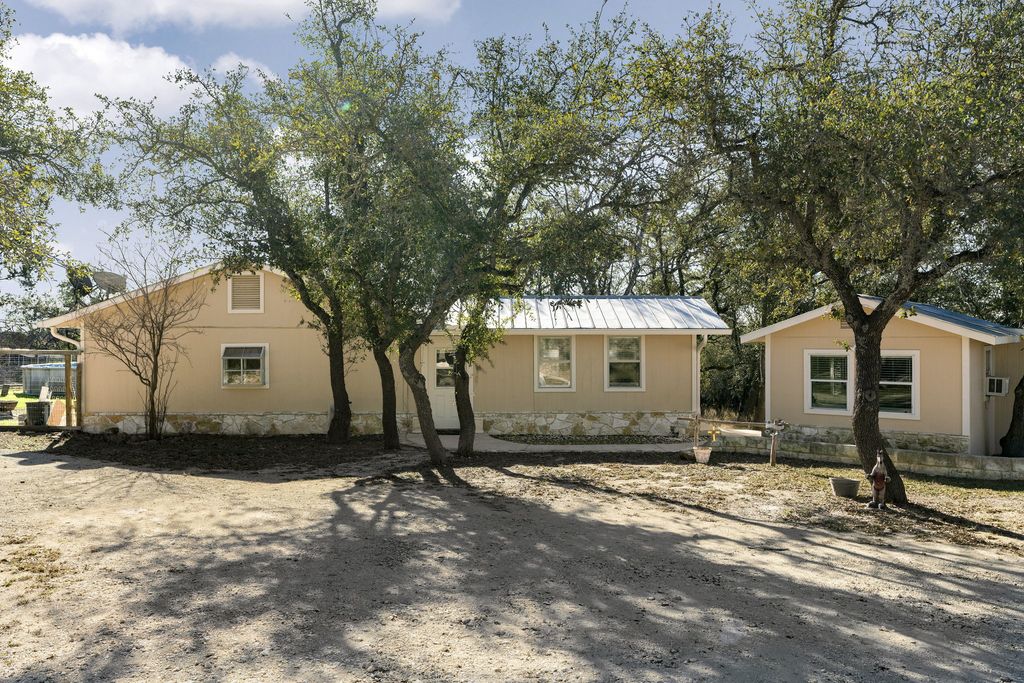 2058 Montell Road, Wimberley