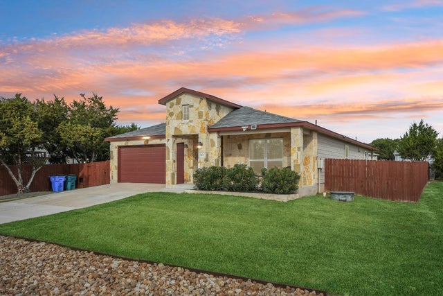 1909 Omaha Drive, Lago Vista