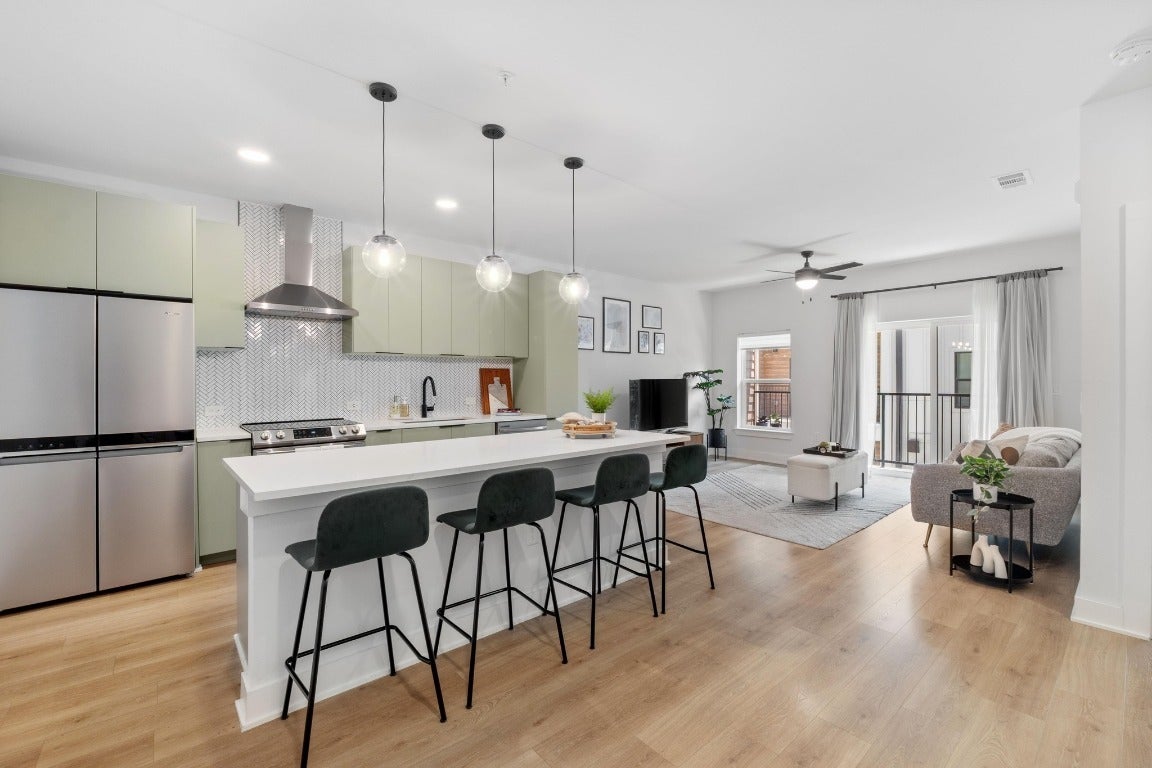 Photo of Listing #3045976