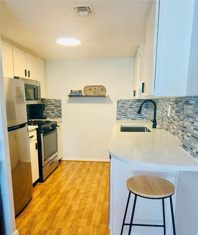 Photo of Listing #7449340