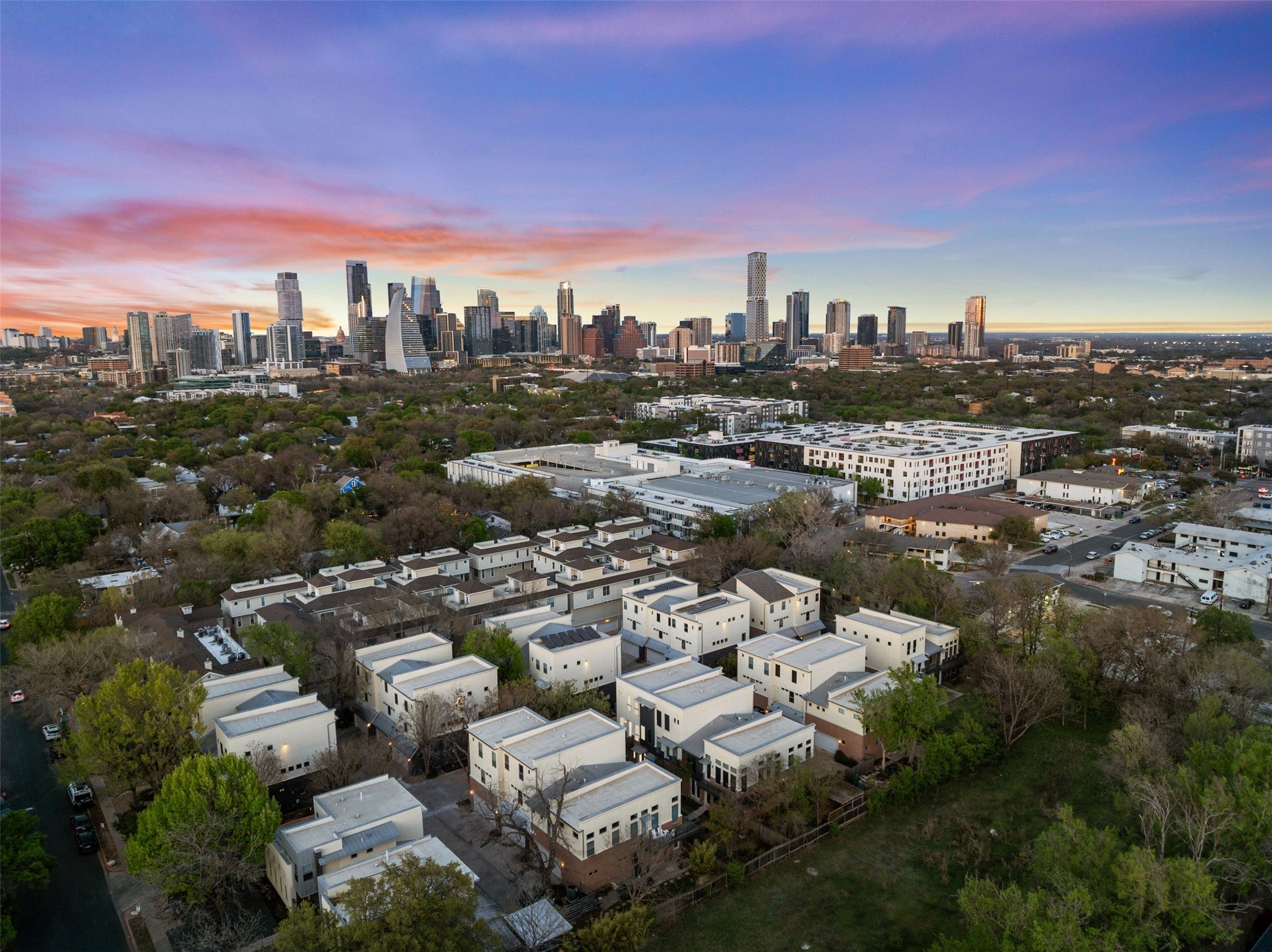 Photo of Listing #9052726