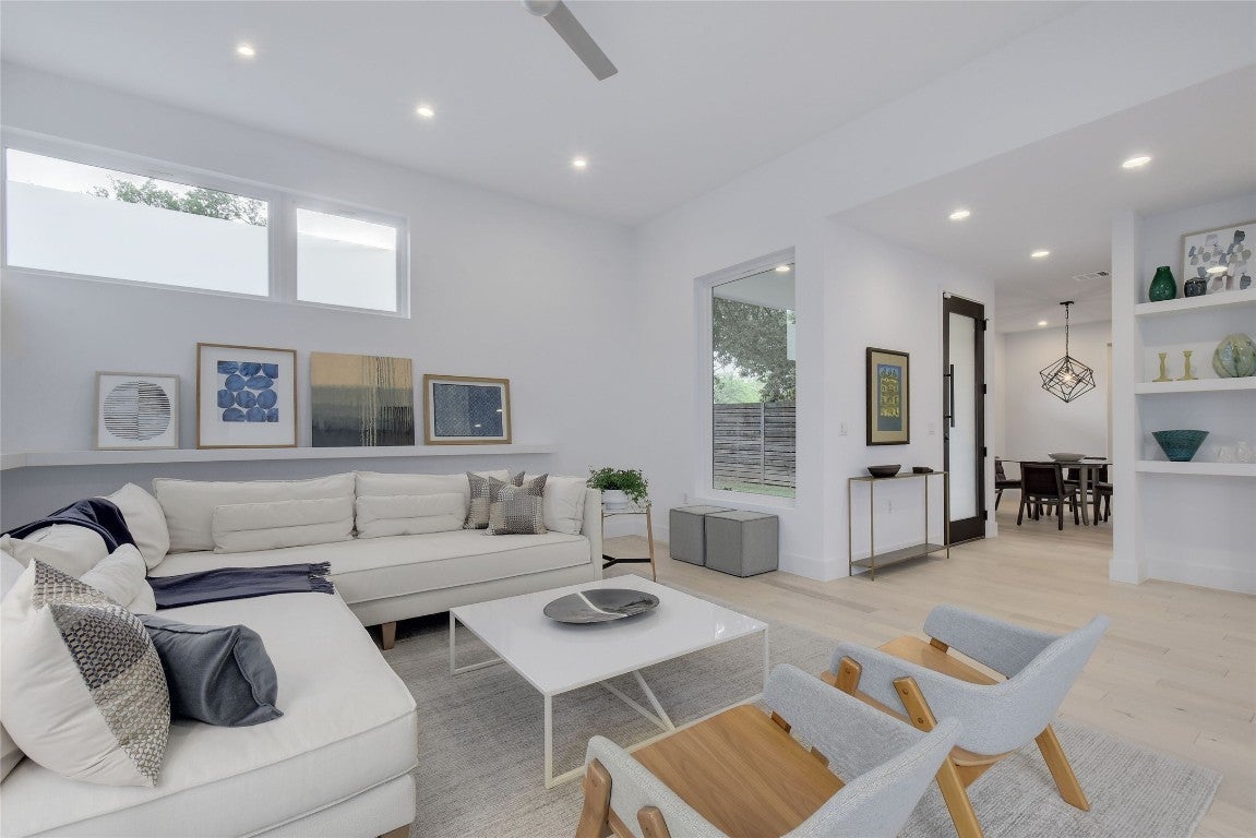 Photo of Listing #1454090