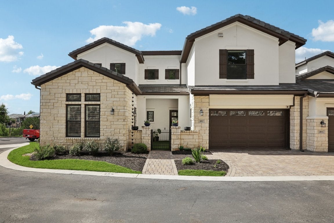 Photo of Listing #1748036