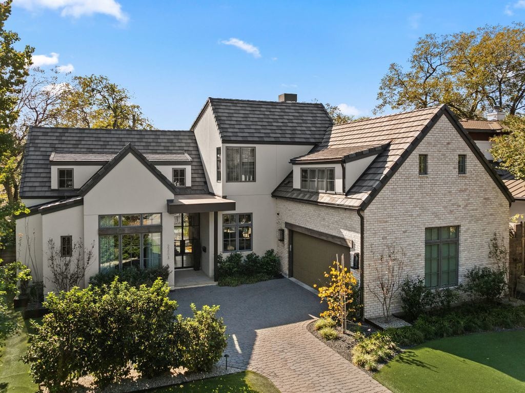 2203 Greenlee Drive, Austin