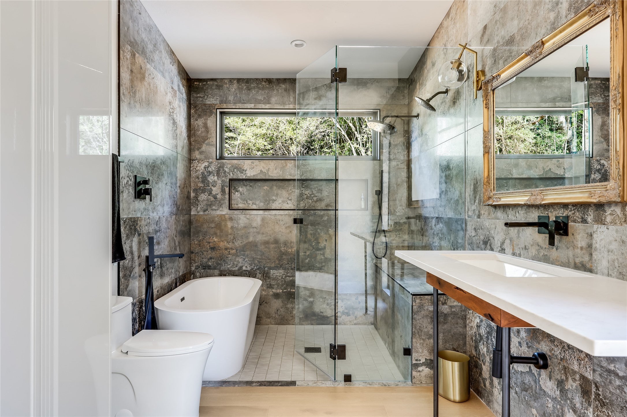 Photo of Listing #8695546