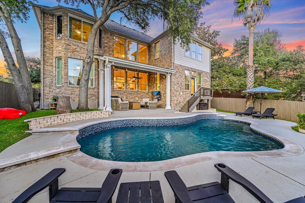 10129 Planters Woods Drive, Austin