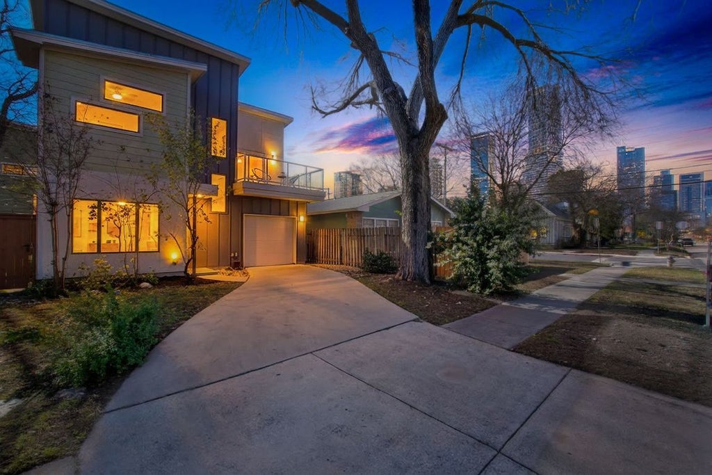 1203 E 2nd Street A, Austin