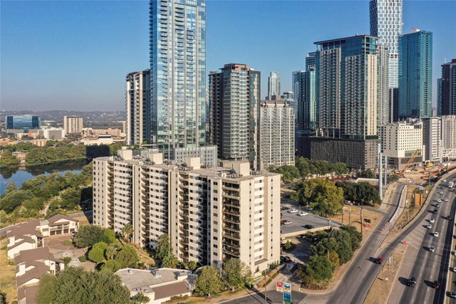 40 N Interstate 35 Highway 6c1, Austin