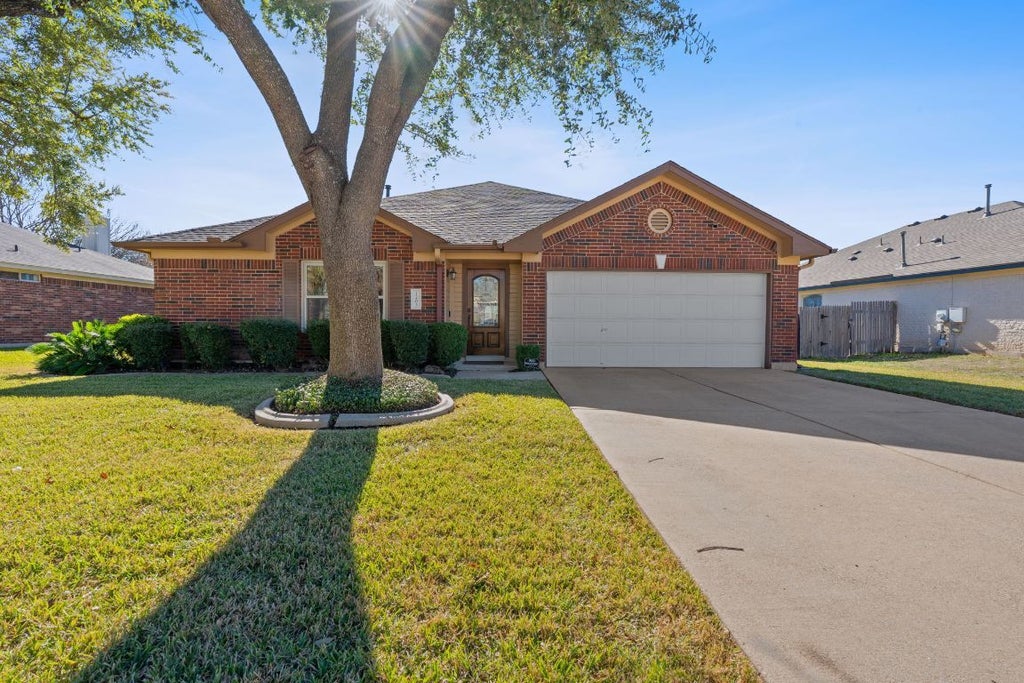 1203 Crossvine Way, Pflugerville